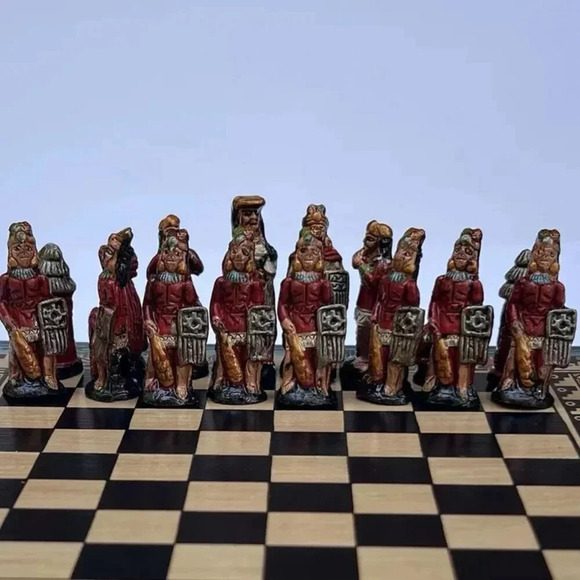 NEW Handcrafted by Artisans in Peru Inca Vs Conquistador Chess Set - Picture 8 of 12